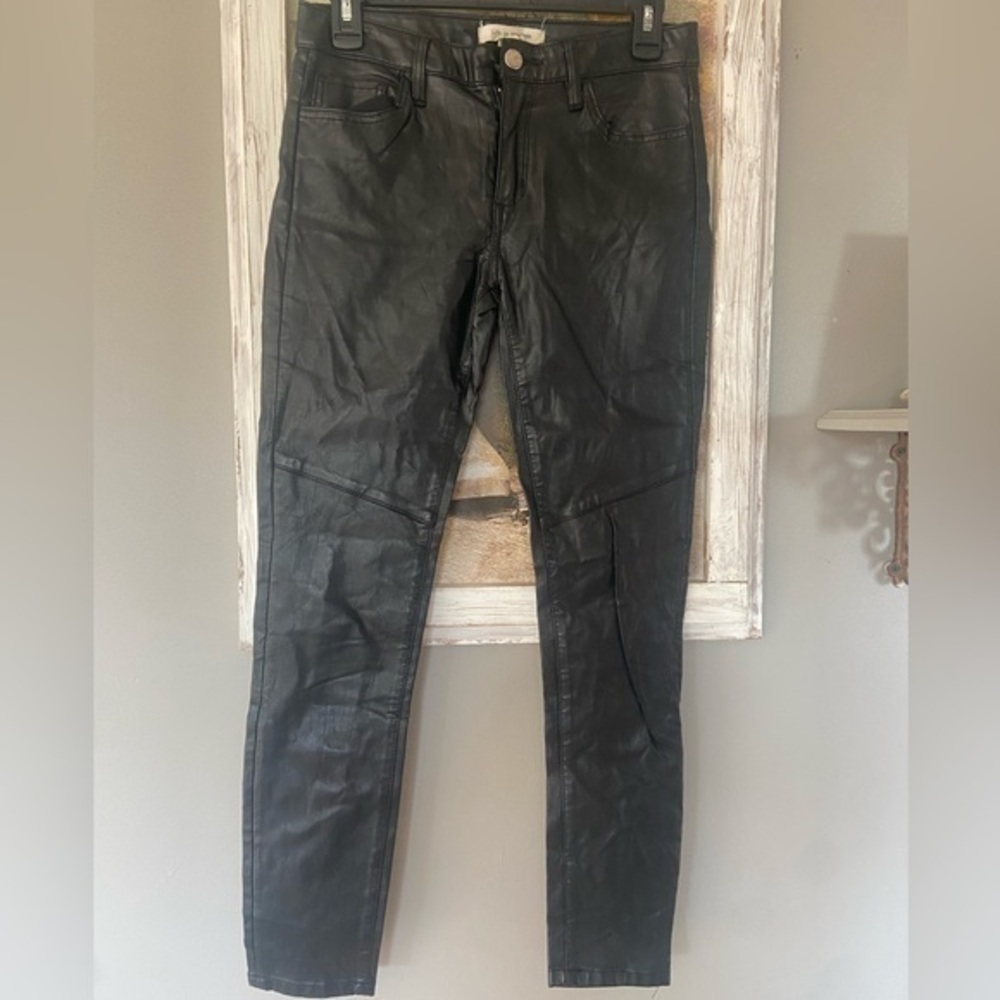 Women’s Life In Progress Faux Leather Size 26/4 Pants Black